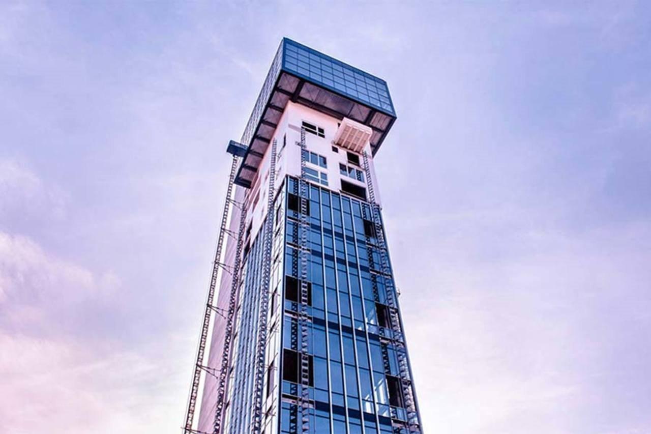 Sky Tower Suite Mestre Exterior photo
