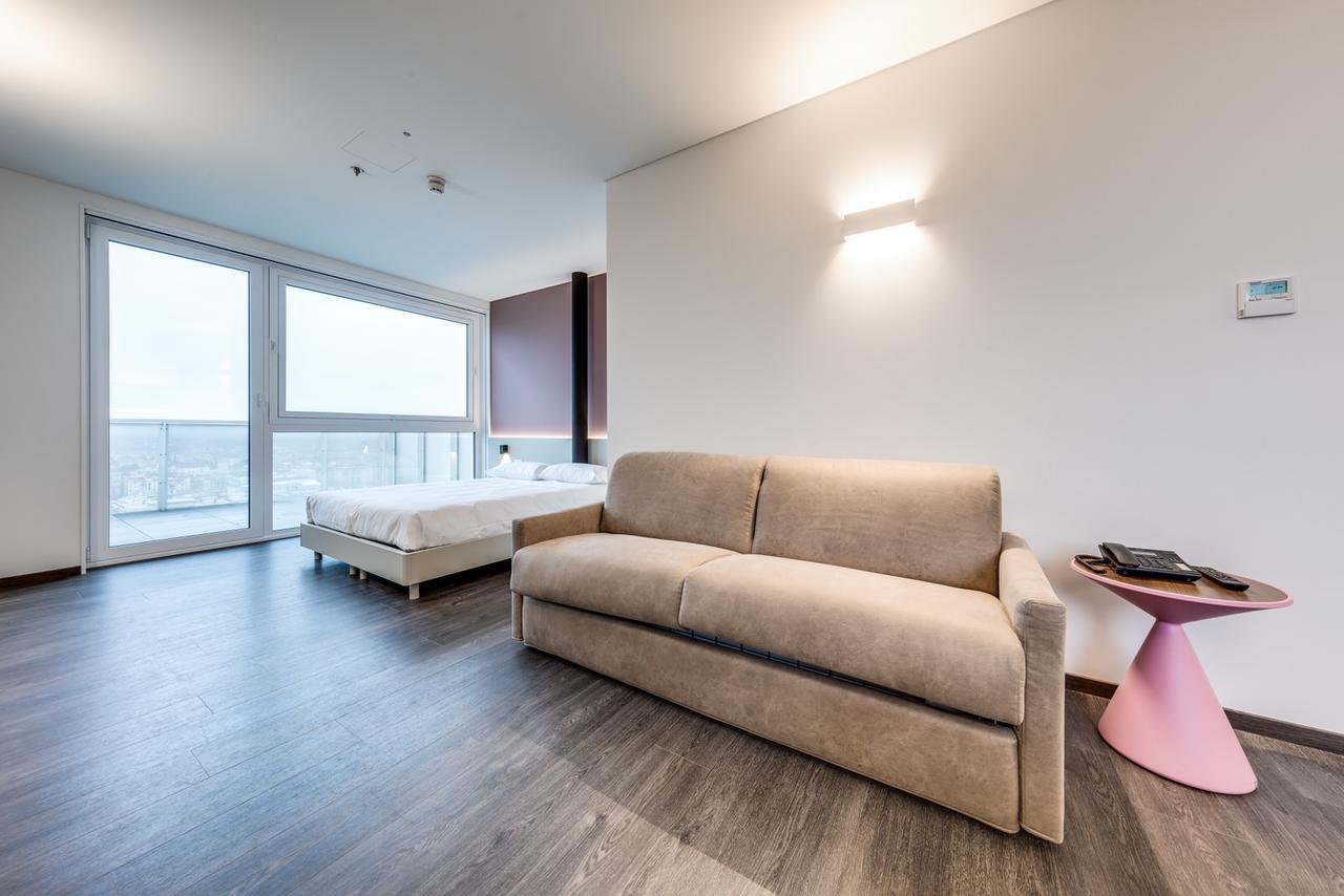Sky Tower Suite Mestre Exterior photo